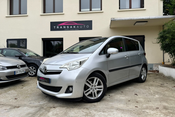 TOYOTA VERSO-S