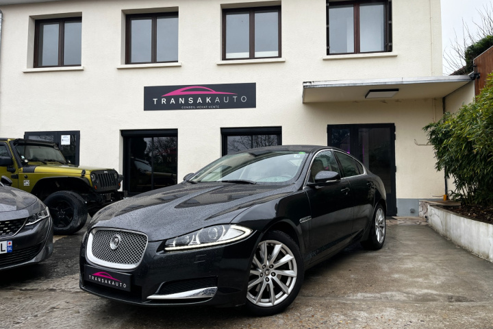 JAGUAR XF