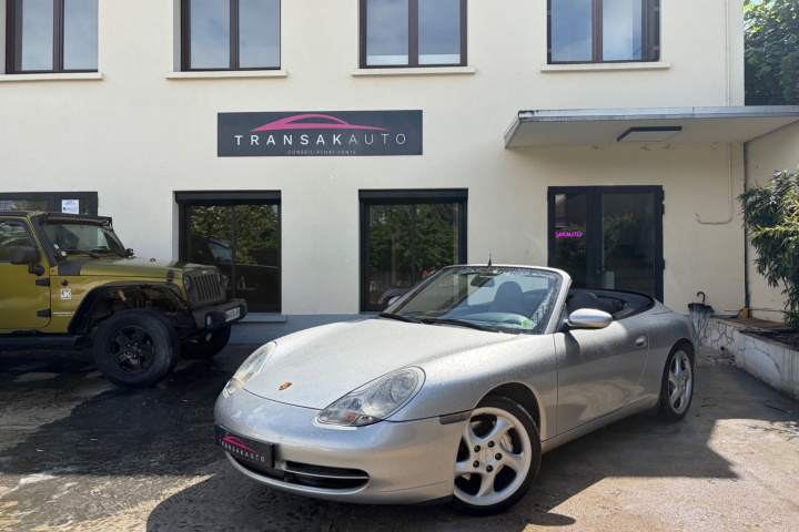 PORSCHE 911 CARRERA 4 CABRIOLET 996