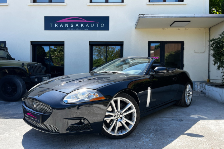 JAGUAR XKR