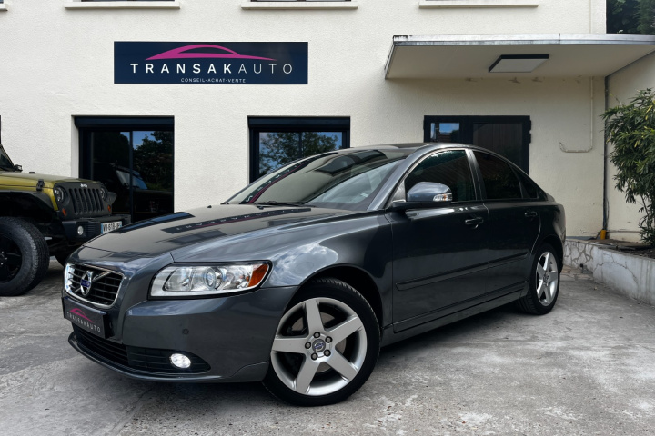 VOLVO S40